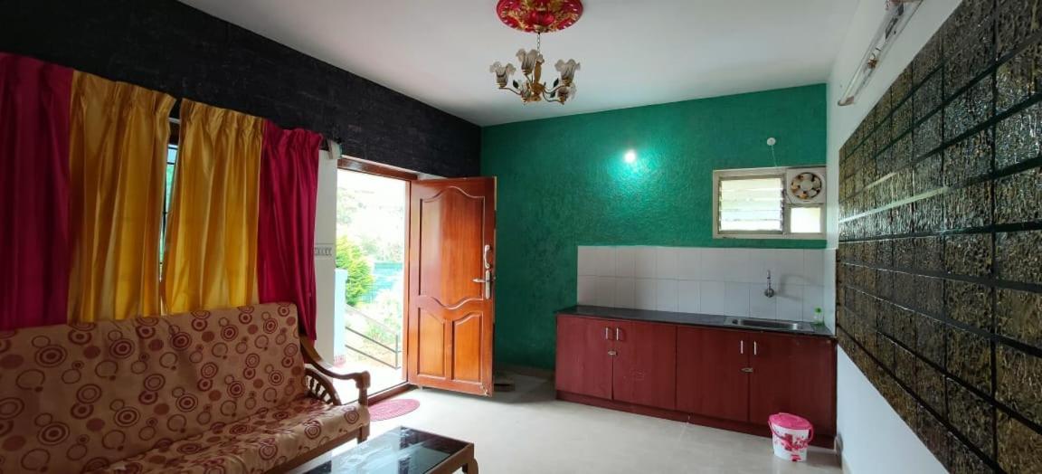 Rainbow Palace Apartman Ooty Kültér fotó